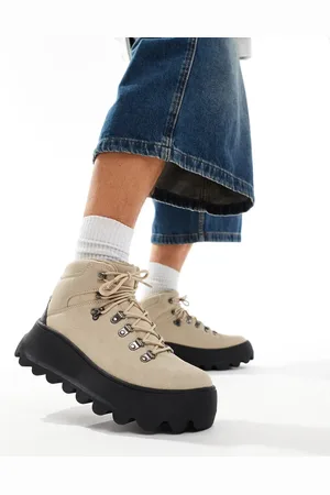 ASOS Vandrestøvler med snørebånd og chunky sål-Neutral
