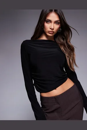 Fashionkilla Og stram top med dobbeltformgivende effekt og lange ærmer samt rynker i siden
