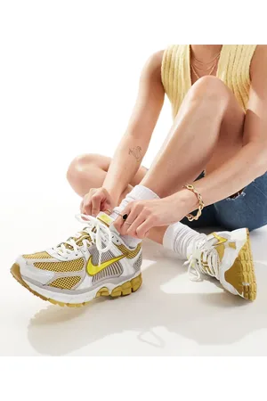 Nike Zoom Vomero 5 - Gule sneakers