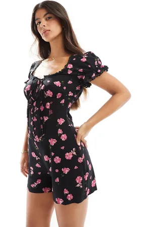 ASOS Sort playsuit med korset med spundet blondekant i taljen og blomstermønster-Multifarvet