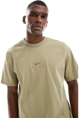 Nike Olivengrøn T-shirt med centralt logomærke