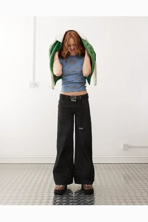 Cheap Monday Poser - Skaterjeans med mellemhøj talje og vide ben i sort vask