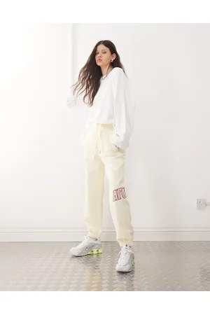 A Bathing Ape Aape By A Bathing Ape - French - Elfenbenshvide joggingbukser i fleece