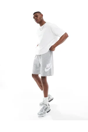 Nike Club - Grå shorts med logo