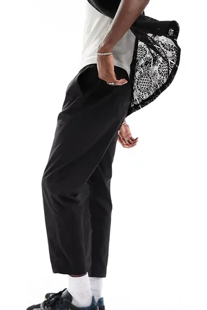 Reclaimed Sorte cropped bukser med afslappet fit