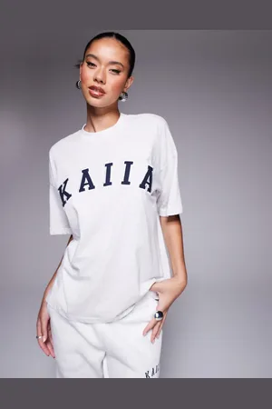 Kaiia Oversized og gråmeleret T-shirt med logobrodering
