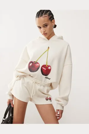 Edikted Mon Cheri - Cremehvide shorts - Del af sæt-Sort
