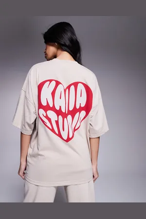 Kaiia Beige og rød oversized T-shirt med hjertelogo - Del af sæt-Neutral