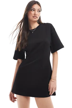 Monki T-shirt-kjole med tætsiddende talje