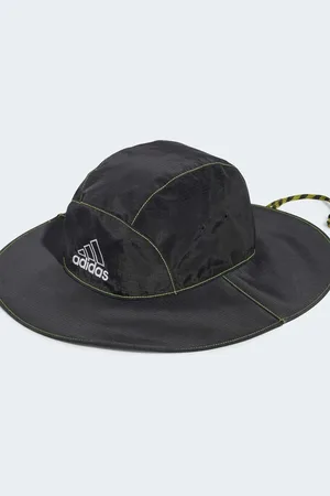 adidas Safarihat