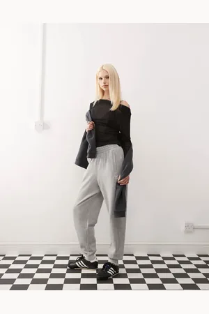adidas Essentials - Grå joggingbukser i frotté