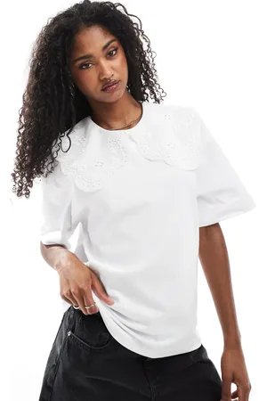 Miss Selfridge T-shirt med sailor-krave med blondekant