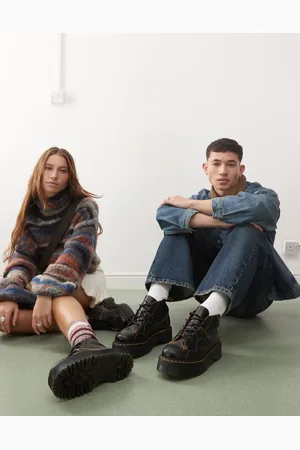Dr. Martens Church Quad - Sorte unisex-støvler med 5 par snørehuller i glat vintagelæder
