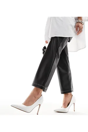 ASOS Wide Fit - Paphos - Spidse højhælede pumps i hvidt satin
