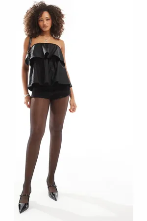 AWARE Statement-top med bandeau-snit og flæser