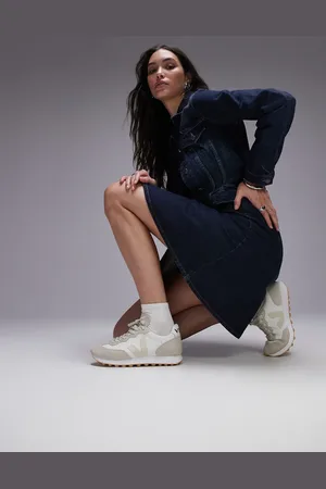 Veja Rio Branco - Hvide og naturfarvede sneakers i ruskind og alveomesh