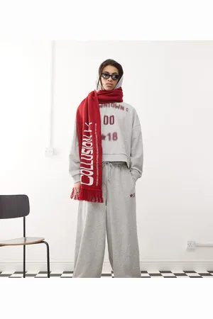 COLLUSION Gråmelerede og oversized joggingbukser med manchetter og bordeauxrød print - Del af sæt