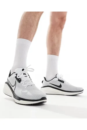 Nike Vomero 17 - Sneakers i og sort