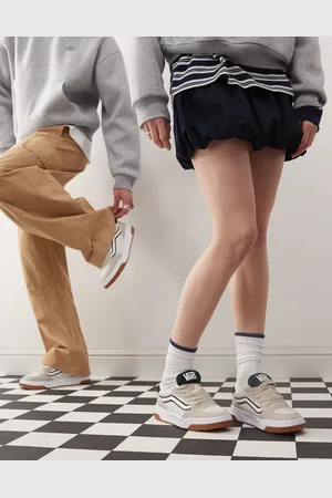 Vans Hylane - og chunky sneakers i ruskind med grønne detaljer-Neutral