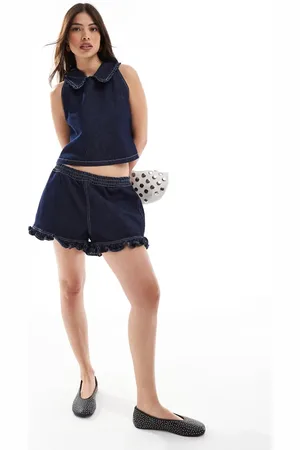 ASOS Indigoblå denimshorts med flæser