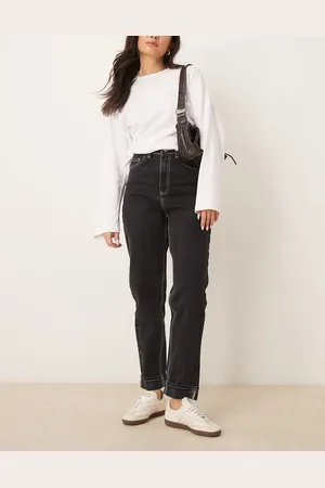 ASOS Forvaskede sorte mom-jeans med kontrastfarvede syninger