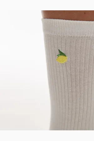 & OTHER STORIES Hvide sokker med citronapplikation