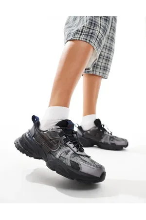 Nike V2K Run - Unisex - Sneakers i metallisk grå og