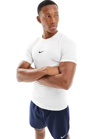 Nike Nike - Pro Training - og tætsiddende T-shirt
