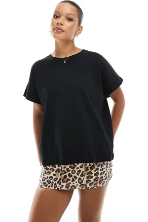 Pull&Bear T-shirt med sænkede skuldre