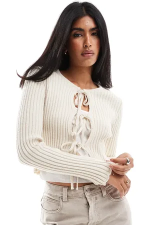 Stradivarius STR - Ecrufarvet cardigan med bindebånd foran-Neutral