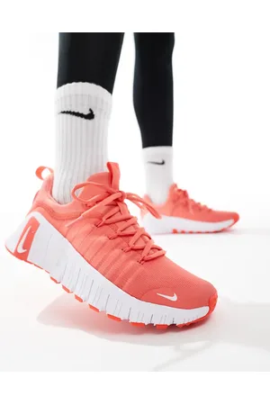 Nike Free Metcon 6 - Pink og hvide sneakers