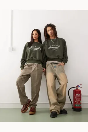 Reclaimed Unisex - cropped sweatshirt college-logo i firkantet pasform-Sort