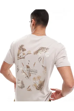 Columbia Navy Heights - T-shirt med blomsterprint på ryggen - Kun hos ASOS-Neutral