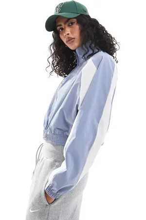 Nike Trend Street - Blå og hvid vævet jakke med gennemgående lynlås