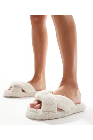 ASOS Zora - Cremehvide mule-hjemmesko med snoede remme i imiteret lammeskind-Neutral