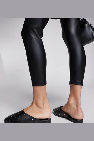 Public Desire Camille - Sorte flade mules med nitter