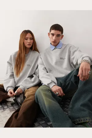 Dr Denim Kenan - sweatshirt i kraftigt materiale med afslappet pasform og rund hals samt lille mørkerødt logo