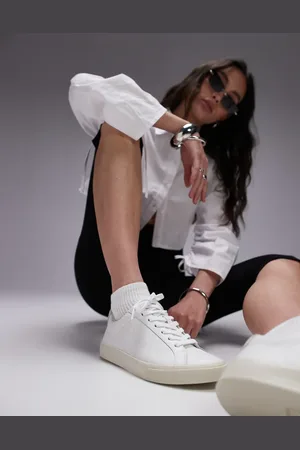 Veja Esplar - Kridhvide sneakers i læder