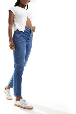 Bershka Mellemblå mom-jeans i comfort fit