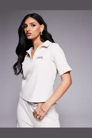 ASOS Weekend Collective - Ribstrikket og hvid T-shirt med krave - Del af sæt
