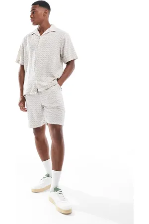 SELECTED Shorts med gennemgående print i cremehvid/marineblå