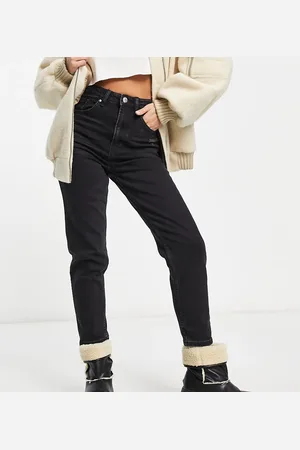 Bershka Petite - Komfortable mom-jeans i