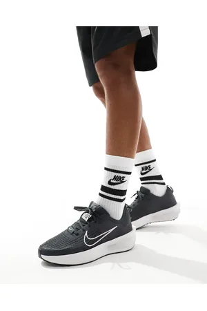 Nike Interact Run - Grå sneakers