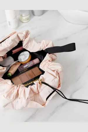 Flat Lay Company The Flat Lay Co. - Makeuptaske med løbesnor i pudderfarve-Multifarvet