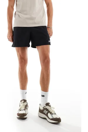 New Balance Sport Essentials - Forede 5-tommers shorts i