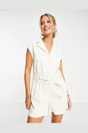 Pretty Lavish Skræddersyet playsuit med bælte i