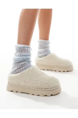 Loungeable Cremefarvede og chunky mule-hjemmesko i slip-on-stil i imiteret lammeskind-Hvid
