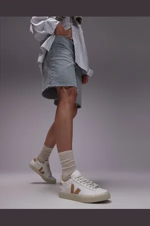 Veja Campo - Hvide sneakers med pelsfor