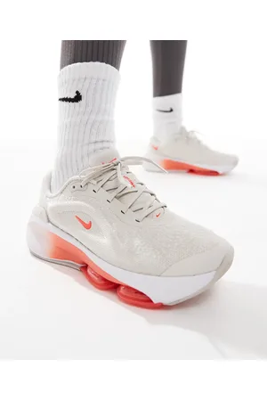 Nike Versair - Grå og lyserøde sneakers