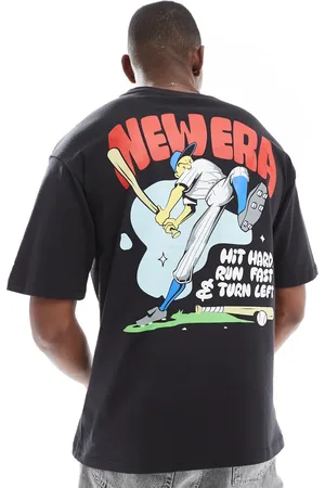 New Era T-shirt med baseballgrafik på ryggen